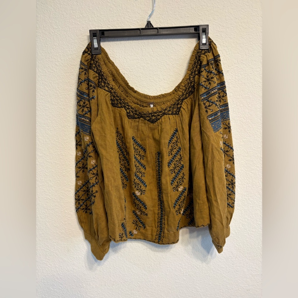 Free People women’s All I need of the shoulder embroidered top Mustard size M PO